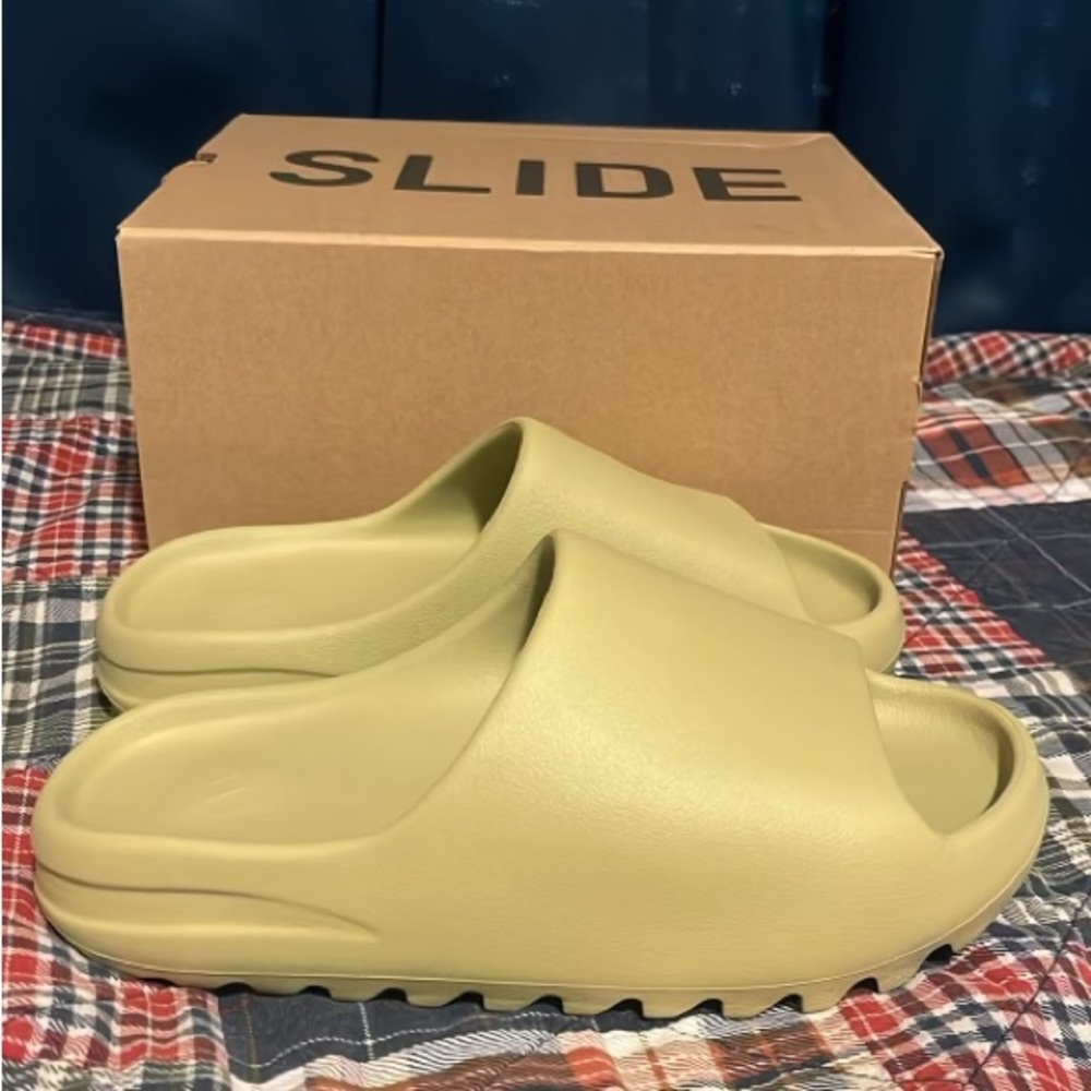 Yezzy Slide (2022) Resin